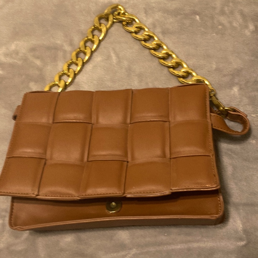 brown scoop purse gold handle and brown crossbody handle